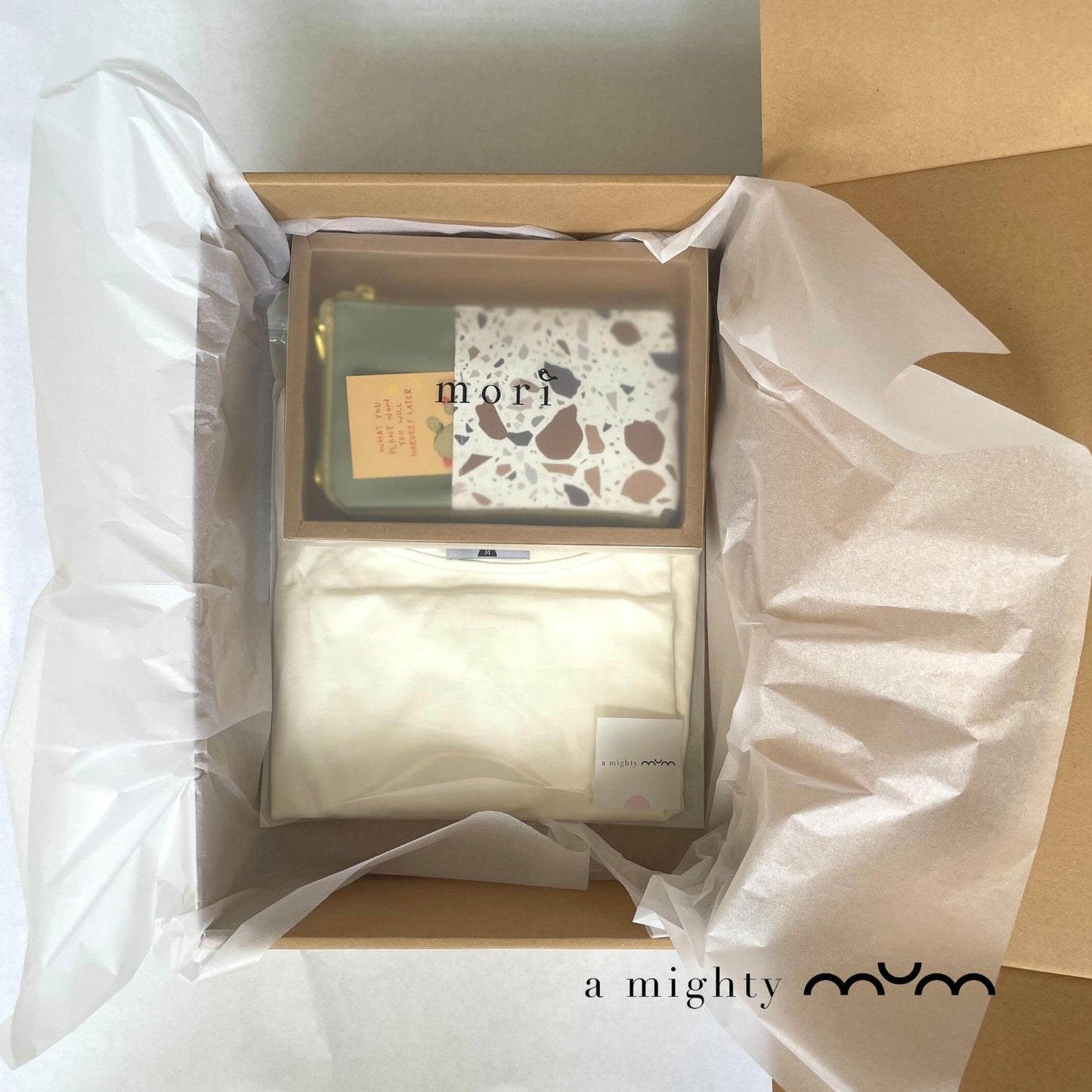 A Mighty Mum x Mori Gift Set - The Hands Free Mum